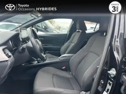 Photo 11 Toyota C-HR  1.8 Hybride 122ch Dynamic E-CVT