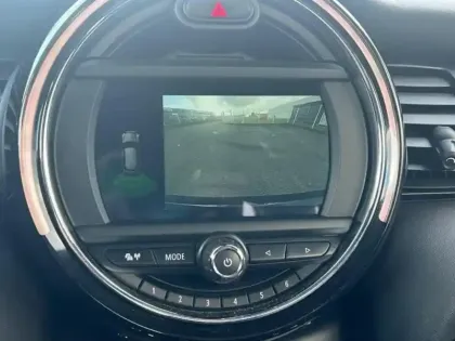 Photo 28 Mini Mini  5 Portes Cooper 136ch  Edition Greenwich BVA7