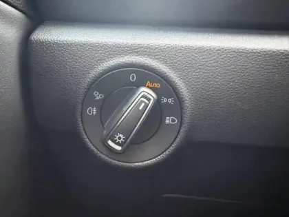 Photo 12 Volkswagen T-roc  1.5 TSI EVO 150ch Style DSG7