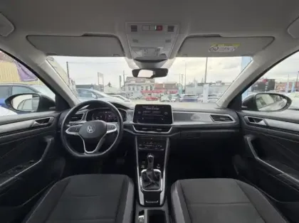 Photo 11 Volkswagen T-roc  1.5 TSI EVO 150ch Style DSG7