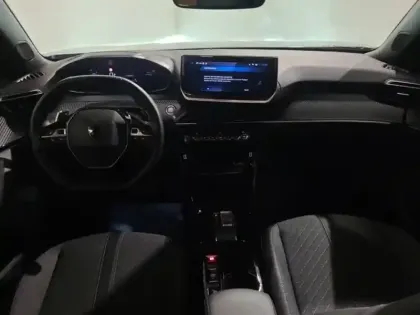 Photo 11 Peugeot 2008  1.2 Hybrid 145ch Allure e-DCS6