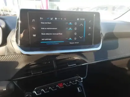 Photo 12 Peugeot 208  1.5 BlueHDi 100ch S&S Style