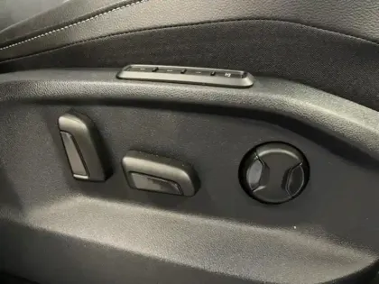 Photo 10 Volkswagen Tiguan  1.4 eHybrid 245ch R-Line Exclusive DSG6