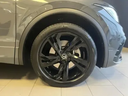 Photo 8 Volkswagen Tiguan  1.4 eHybrid 245ch R-Line Exclusive DSG6