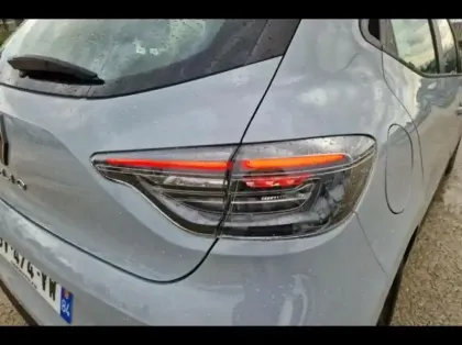 Photo 12 Renault Clio  1.5 Blue dCi 100ch Evolution