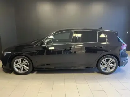 Photo 10 Volkswagen Golf  1.5 eTSI OPF 150ch R-Line DSG7