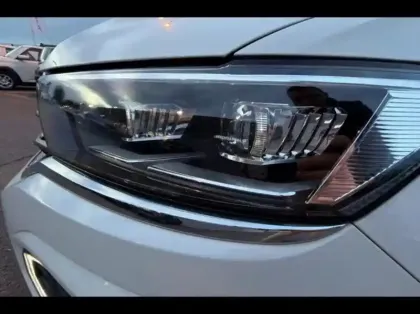 Photo 13 Volkswagen T-roc  1.5 TSI Evo 150ch First Edition