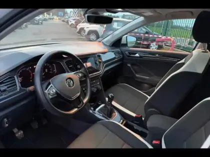 Photo 8 Volkswagen T-roc  1.5 TSI Evo 150ch First Edition