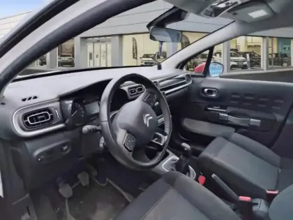 Photo 8 Citroën C3  1.2 PureTech 83ch S&S Shine