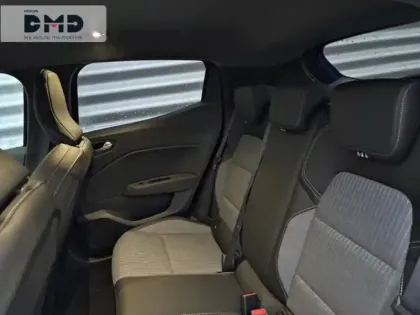 Photo 9 Renault Clio  1.6 E-Tech 145ch full hybrid Techno - 25