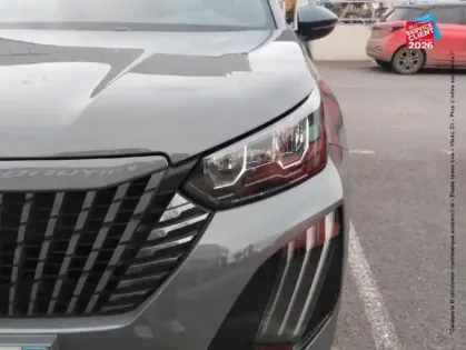 Photo 12 Peugeot 2008  1.2 PureTech 130ch S/S Allure EAT8 Sieges chauf Camera