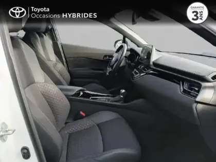 Photo 5 Toyota C-HR  2.0 Hybride 184ch Design Ultimate E-CVT