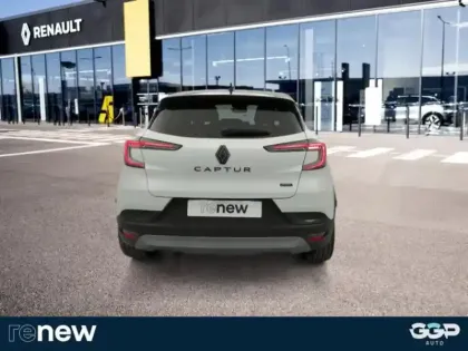 Photo 8 Renault Captur  1.6 E-Tech full hybrid 145ch esprit Alpine