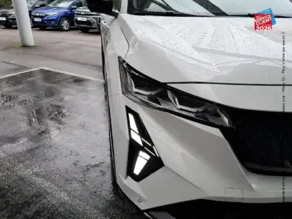 Photo 12 Renault Rafale  1.2 E-Tech hyper hybrid 300ch atelier Alpine 4x4 - 25