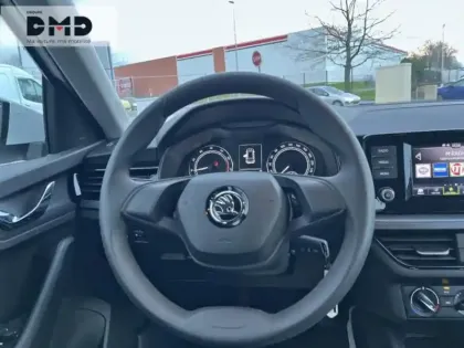Photo 6 Skoda Kamiq  1.0 TSI 95ch Ambition