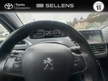 Photo 12 Peugeot 208  1.2 PureTech 110ch GT Line S&S EAT6 5cv 5p