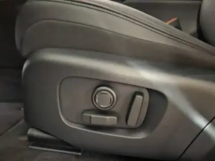 Photo 11 Land rover Range Rover Evoque  1.5 P270e PHEV 269ch S