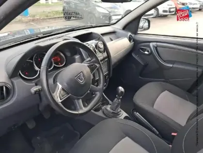 Photo 14 Dacia Duster  1.2 TCe 125ch Black Touch 2017 4X2