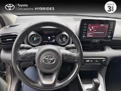 Photo 8 Toyota Yaris  116h Design 5p