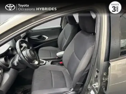 Photo 10 Toyota Yaris  116h Design 5p