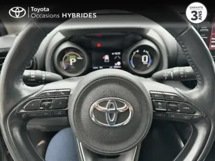 Photo 12 Toyota Yaris  116h Design 5p