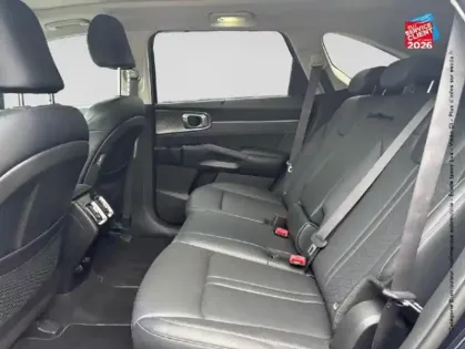 Photo 10 Kia Sorento  1.6 T-GDi 230ch HEV Design BVA6 4x2