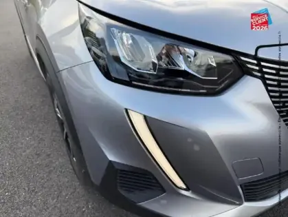 Photo 12 Peugeot 2008  e- 136ch Allure