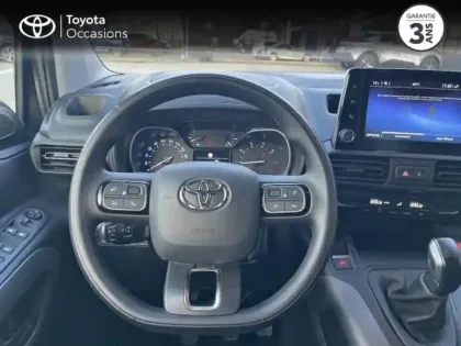 Photo 12 Toyota Proace  City Verso Medium 1.5 100 D-4D Executive