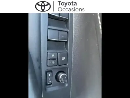 Photo 14 Toyota Corolla  1.8 140ch Design MY24