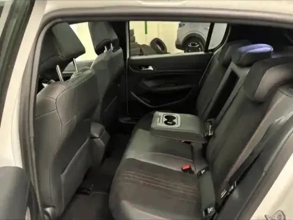 Photo 10 Peugeot 308  1.2 PureTech 130ch S&S GT Line EAT8 7cv