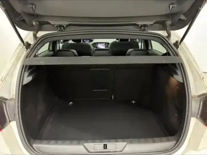 Photo 5 Peugeot 308  1.2 PureTech 130ch S&S GT Line EAT8 7cv