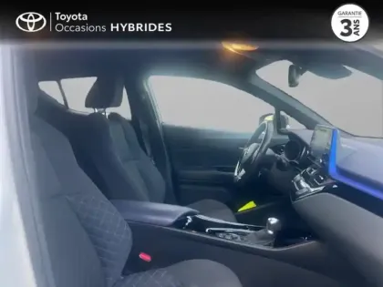 Photo 5 Toyota C-HR  122h Graphic 2WD E-CVT MY20