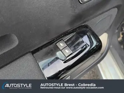 Photo 10 Citroën C3  1.5 BlueHDi 100ch S&S Shine