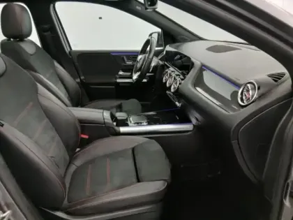 Photo 6 Mercedes Classe B  180d 116ch AMG Line 7G-DCT