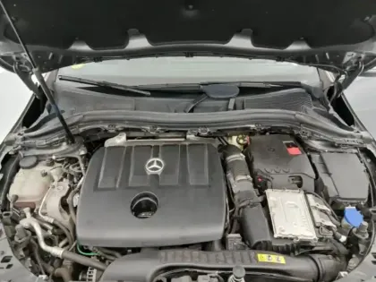 Photo 11 Mercedes Classe B  180d 116ch AMG Line 7G-DCT