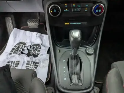 Photo 13 Ford Puma Gén. II Ph1 ST-Line Design 2 5