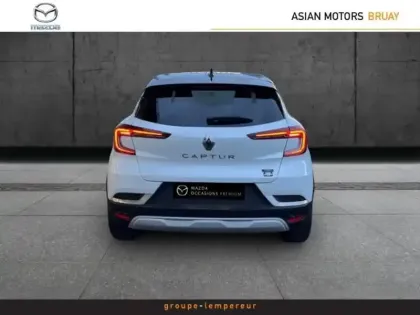 Photo 19 Renault Captur  1.6 E-Tech hybride 145ch Techno Fast Track