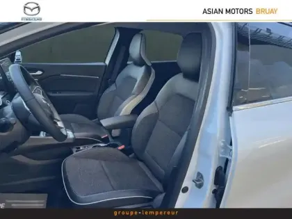 Photo 23 Renault Captur  1.6 E-Tech hybride 145ch Techno Fast Track