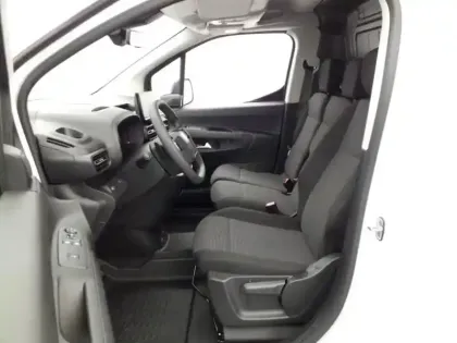 Photo 8 Fiat Doblo  Fg M Diesel 130ch automatique Pack Premium Connect