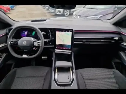 Photo 8 Renault Espace  1.2 E-Tech full hybrid 200ch esprit Alpine 7 places - 25