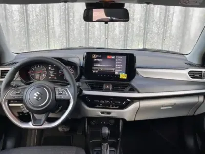 Photo 5 Suzuki Swift  1.2 Hybrid 83ch Privilège Auto