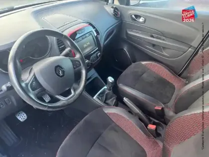 Photo 14 Renault Captur  1.3 TCe 150ch FAP Red Edition