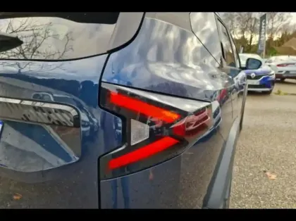 Photo 13 Dacia Bigster  1.8 hybrid 155ch Journey