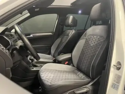 Photo 13 Volkswagen Tiguan  2.0 TDI 150ch R-Line DSG7