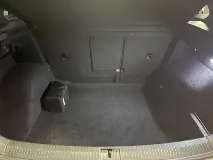 Photo 12 Volkswagen Tiguan  2.0 TDI 150ch R-Line DSG7