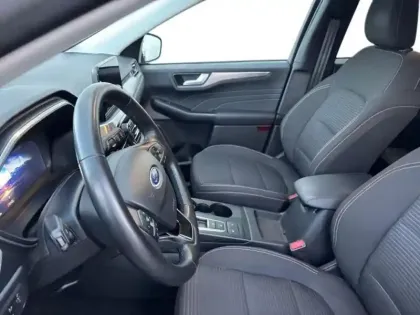 Photo 6 Ford Kuga  2.5 Duratec 190ch FHEV E85 Titanium BVA