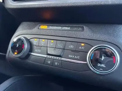 Photo 29 Ford Kuga  2.5 Duratec 190ch FHEV E85 Titanium BVA