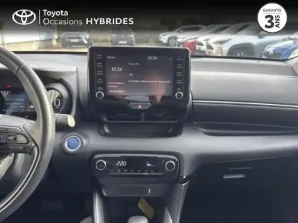 Photo 14 Toyota Yaris  116h Design 5p MC24