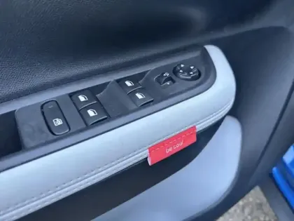 Photo 12 Citroën C3  1.2 Turbo 100ch MAX