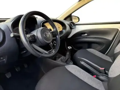 Photo 8 Toyota Aygo Gén. I Ph1 Dynamic 5